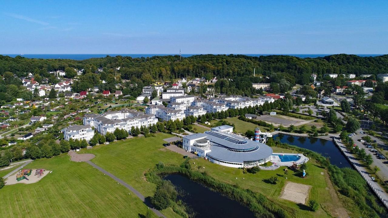 Wg Bernstein - Reetdachhaus - Ruhe Und Seeblick Sellin  Exterior foto