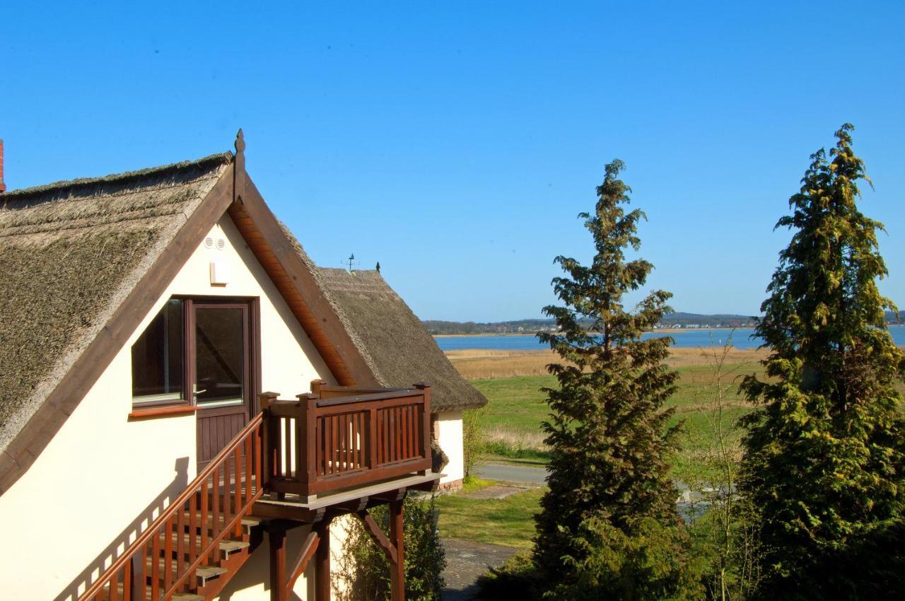Wg Bernstein - Reetdachhaus - Ruhe Und Seeblick Sellin  Exterior foto